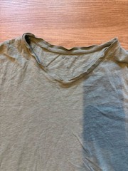 VINCE Men’s Medium 100% Cotton Short Sleeve T-Shirt V-Neck Teal Distressed