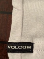 Volcom White T-Shirt SMALL New Without Tag Logo on Sleeve