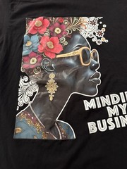 T-Shirt Minding My Business The 92% Large Black