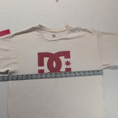 DC Shoes T Shirt Mens Medium Cream Off White Red Big Logo Graphic Skate Skater
