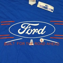 Vintage Y2K Ford Men’s Size L Retro Car Auto Blue Short Sleeve T Shirt 90s Logo
