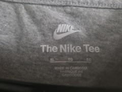LOT OF 2 MENS THE NIKE TEE SHIRTS ONE GRAY AND ONE RED BOTH SIZE XL