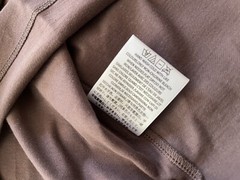 NEW Fear of God Essentials Plum SS23 T-Shirt Size Large (L), 100% Authentic