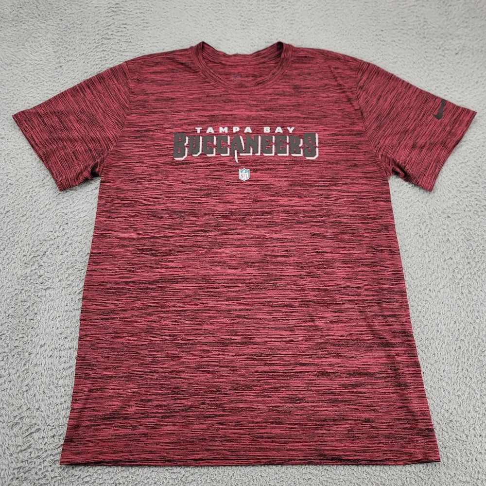 Nike Shirt Mens Large Red Tampa Bay Buccaneers Spellout NFL Football Outdoors
