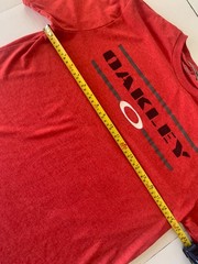 Oakley T Shirt red large used mens