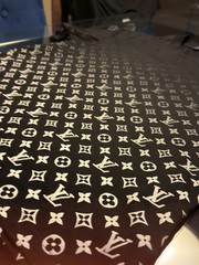 Louis Vuitton Men’s LV Gradient Monogram T Shirt Black Size L Made In Italy