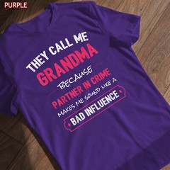Funny Grandma Shirt – Grandma Partner In Crime T-Shirt Gift for Grandmothers