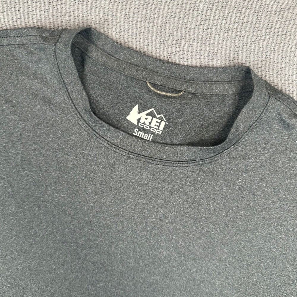 REI Co-op Shirt Mens Small Heathered Grey Performance Active Hiking Stretch EUC