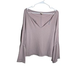 We The Free Blouse Women’s Medium Thermal V-Neck Bell Sleeve Boho Slouchy Shirt