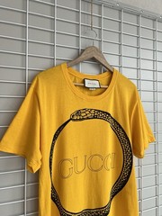 Gucci Ouroboros Snake Logo Printed T-Shirt Men Size M Yellow Cotton Short Sleeve