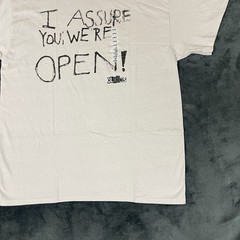 Clerks “I Assure You We’re Open” Men’s Kevin Smith Quick Stop Movie, Size Large