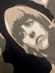 THE BEATLES “Rubber Soul” Cover Artwork LARGE Adult Unisex T-shirt 2010 Apple