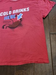 American Eagle Outfitters Cold Drinks Here Print Red Shirt Sz L (STAIN & DIRTY)