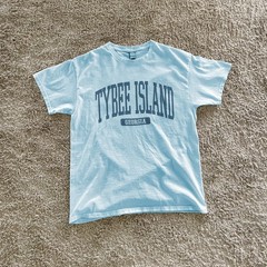 Tybee Island Georgia Souvenir Simple Summer Aesthetic T-Shirt Light Blue