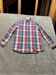 Chaps Easy Care Plaid Button Down Shirt Men’s M Red Blue Long Sleeve Cotton