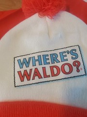 Waldo Shirt and Beenie Men’s Large