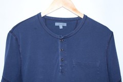 Wallace & Barnes Men’s Medium Indigo Blue Short Sleeve Henley Neck T-Shirt