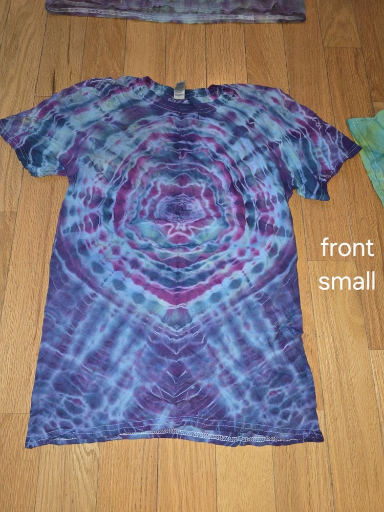 Hand-made Dreamcatcher Tie Dye Small T-shirt