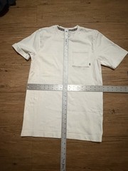 Nike SB shirt. Size Small Great condition. Men’s white shirt. See photos 181