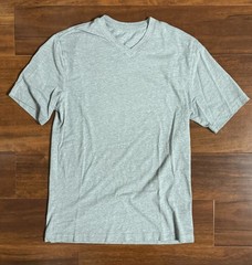 John Ashford V-neck Gray T-shirt Size S Men’s Short Sleeve