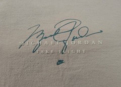 Air Jordan Flight Essentials Take Flight Signature Graphic T-Shirt Men’s Size L