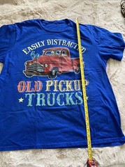 Easily Distracted By Old Pickup Trucks Classic Cars T-Shirt Sz XL 23” W x 28”H