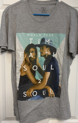 Tim McGraw Faith Hill Soul2Soul World Tour 2017 Graphic T-Shirt Gray Large