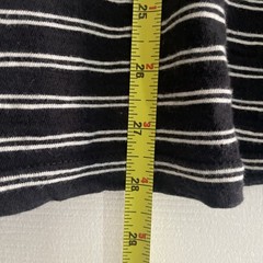 vans off the wall medium black tshirt stripped white soft material
