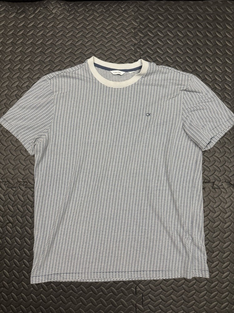 Calvin Klein Men’s T-shirt Size Large