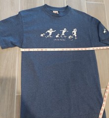 VTG To The Edge Prime Cut Tees Life On The Run. T-Shirt Medium Navy Anime Dogs