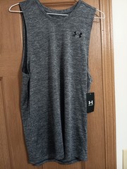 NWT UNDER ARMOUR MEN’S UA TECH TANK TOP ATHLETIC TRAINING SIZE SMALL,,LOOK…