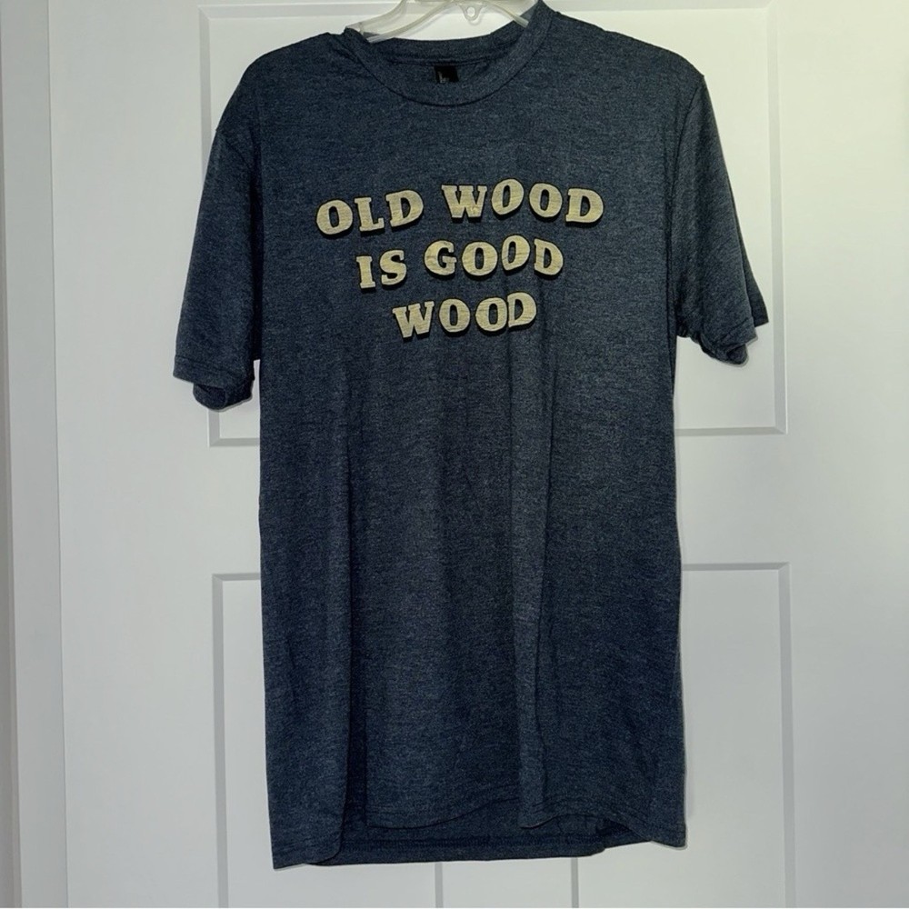 District Perfect Tri Men’s M Gray Short Sleeve Crew Neck Graphic Tee “Old Wood”