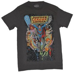 Justice League America (DC Comics) Mens T-Shirt – Cover of Issue 217 Perez Art
