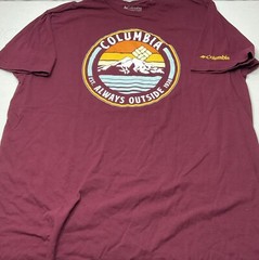 Columbia Shirt Men Sz XL Graphic Tee Short Sleeve Crewneck Burgundy