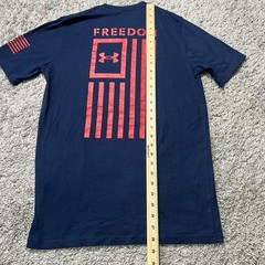Under Armour Freedom Navy Blue Red T Shirt Soft Stretch Gym Workout USA Flag
