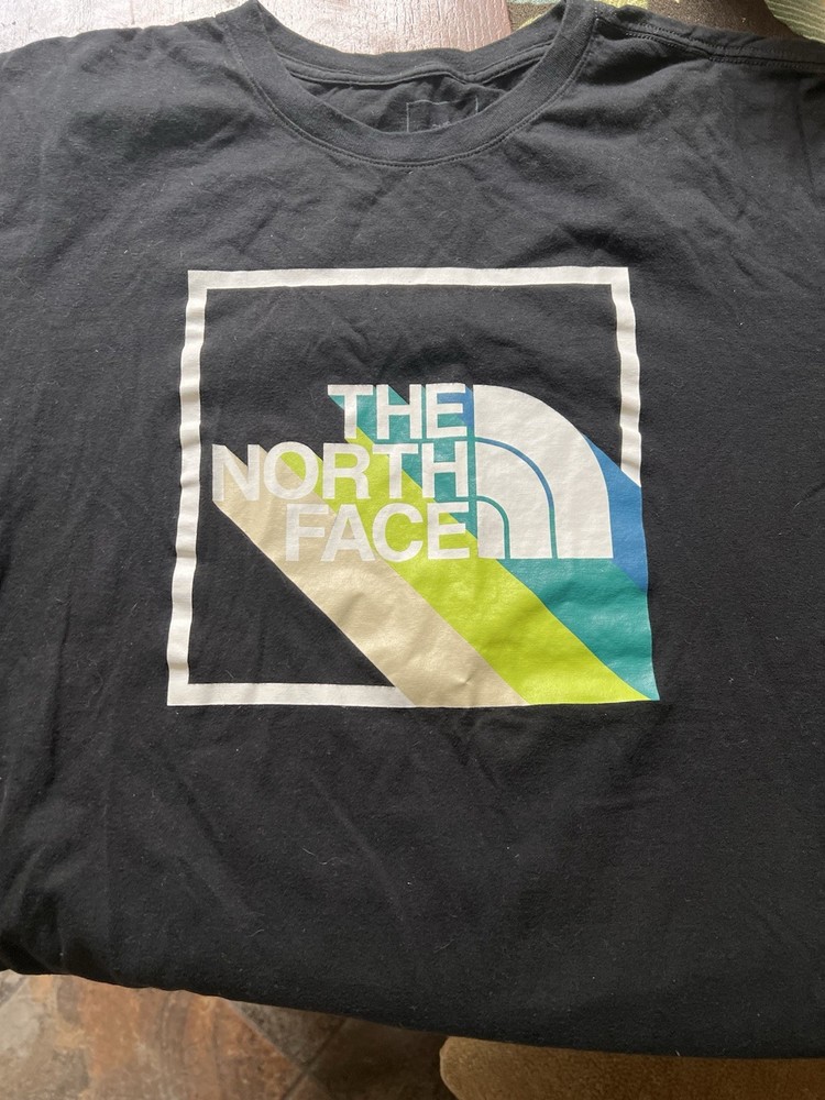 The North Face Men’s XL Short Sleeve T-Shirt Never Stop Exploring