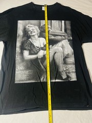Teestyled value T Shirt Unisex Adult Size L Marlyn Monroe and Tupac Graphic Tee