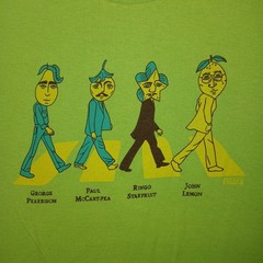Freaker Beatles Abbey Road Parody T-Shirt Mens Small Green Casual Graphic Tee