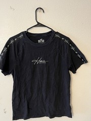 Hollister Must Have Solid tee Logo Size Medium Black Crew Neck T Shirt Men