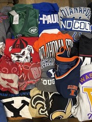 Lot Of 29 Piece Assorted Sports Team Shirts Sweatshirts Modern NCAA NFL NBA NHL