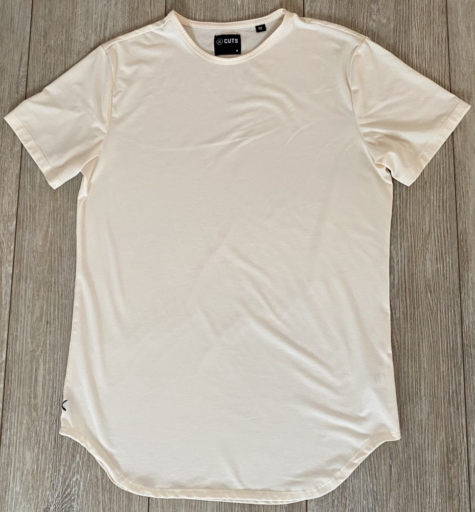 Cuts Clothing Mens Crew Neck Curve Hem TShirt Coastal Fog Vanilla Creme Size M
