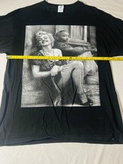 Teestyled value T Shirt Unisex Adult Size L Marlyn Monroe and Tupac Graphic Tee