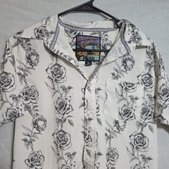 American Garage Medium Button Up Shirt Men’s Rose Print