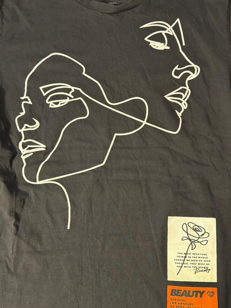 Fashion Nova Beauty Black Graphic T Shirt Minimalist Face Graphic Text Sz Small