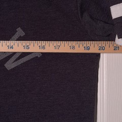 Tim McGraw: Humble & Kind USED Jersey-Style Shirt (M, Gray, Country Music, 22)