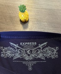 Express Angels of Glory Skull Graphic Purple Crewneck T-Shirt S Cotton