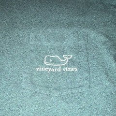 Vineyard Vines Regular Fit Men’s L Green Whale Logo Pocket Crew Neck Knit Tee