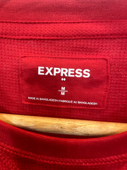 Express Sweater Shirt Medium Knit Henley Red Tagless Machine Washable 60% Cotton