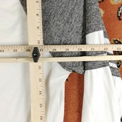 Brooklyn Cloth Shirt Men’s Large White Gray Long Sleeve T-Shirt Crew Neck Good
