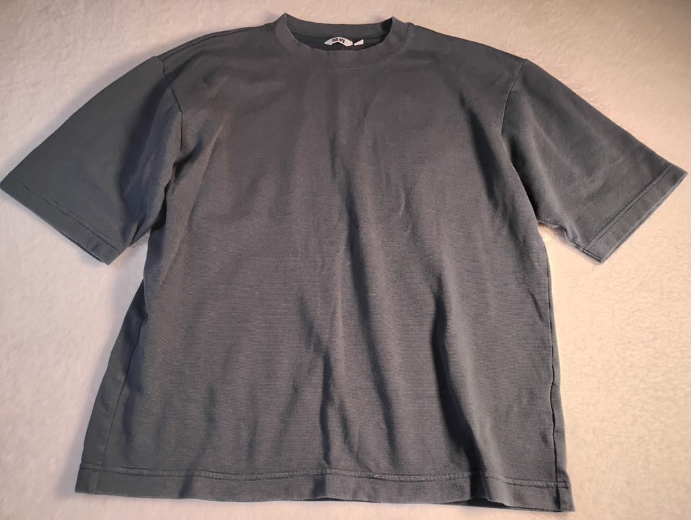 Uniqlo Airism Mens T-Shirt Striped School Work Casual Size S Charcoal